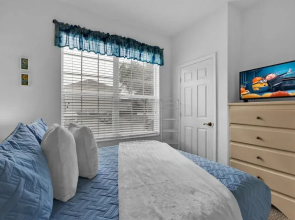 2319 Silver Palm Drive