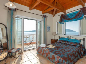 Villa Thalassa Large Private Pool Walk to Beach Sea Views A C Wifi