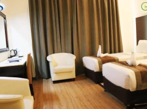 Signature Inn Deira - Free Parking