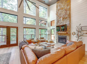 Cozy Secluded Cabin in the Heart of Hochatown