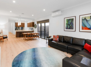Boutique Stays - Caulfield Central