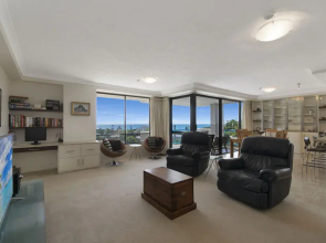 Burgess @ Kings Beach Apartments