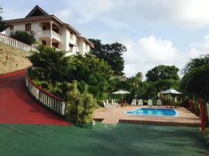 Lafontaine Holiday Apartment