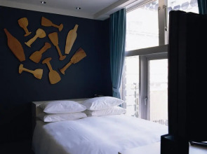 Отель The Screen