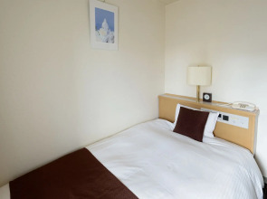 Shin Osaka Sunny Stone Hotel