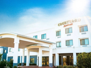 Courtyard by Marriott Kingston