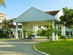 Sarova Whitesands Beach Resort Spa 3