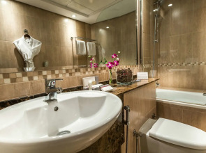 First Central Hotel Suites