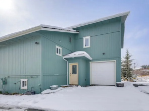 Scenic & Cozy 'sweet Northern Comfort' in Homer!