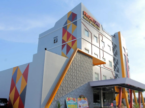 Front One Hotel Nganjuk