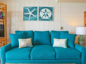 Valley Isle #806 Studio Bedroom Condo by RedAwning