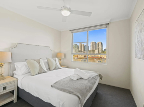 Harbourside 31 in Mcmahons Point