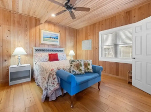 Laughin Place V 5 Bedroom Home by Peace Vacations