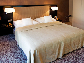 Hotel Avance