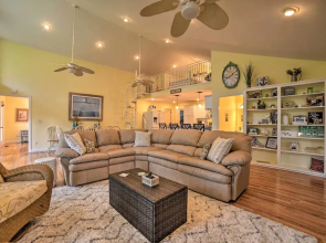 Kentucky Lake House With a Great Outdoor Space!