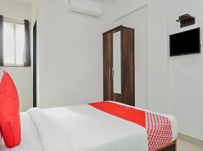 OYO Flagship 23990 Manjari