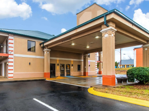 Quality Inn & Suites Dickson
