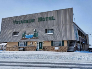 Love Hotels Voyageur by OYO at International Falls MN