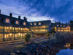 Canadian Princess Lodge & Marina