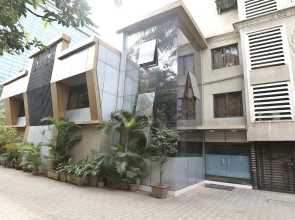 OYO Apartments Powai Lake