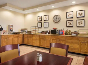 Country Inn & Suites, Findlay