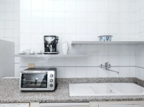 Lush Garden Steps Away from Great Park