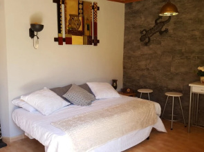 Studio in San Bartolomé de Tirajana, With Wonderful sea View, Pool Acc