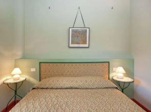 Idyllic Tuscan Hideaway With Pool and spa