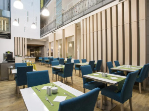 Atrium Fashion Hotel