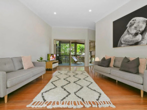 18 Adams St The Beach Shack fabulous location close to the beach