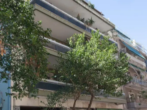 Modern 2 Bd Kipseli Hideaway Patio Apt