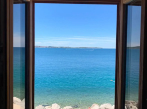 SeaHouse Apartments