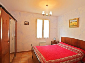 Maison de 3 chambres avec piscine partagee terrasse et wifi a Rustrel