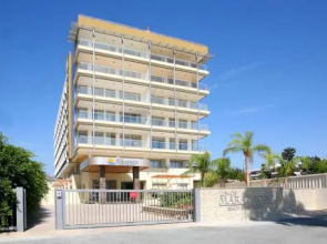 Zavos Marathon Beach Apartments