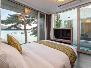 Hansan Marina Resort Gosung
