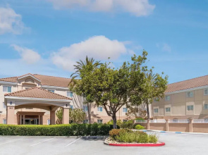 Fairfield Inn & Suites by Marriott San Francisco San Carlos