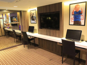 iCheck inn Nana by Aspira