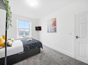 Sunshine Serviced Apartments by Happy Sunshine Stay