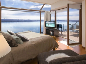 Luxury 3-Bedr Penthouse Lake Views TD3