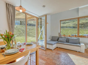 House On The Hill Wellness Chalet