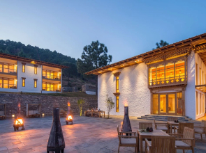 Dhensa Resort