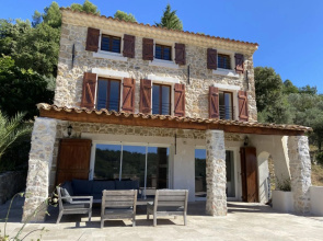 Villa in Ampus With Panoramic Views & Pool