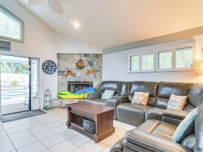 4 Mi to Beach: Sunny Seminole Home w/ Pool