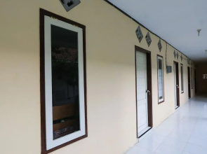 OYO 2371 Islami Family Residence