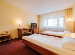 Sangate Hotel Airport