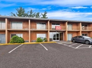 Econo Lodge Waynesboro - Skyline Drive