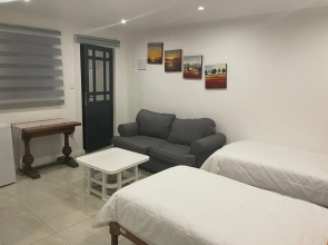 Jangada cottage sun valley fish hoek