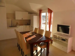 Apartments Leut