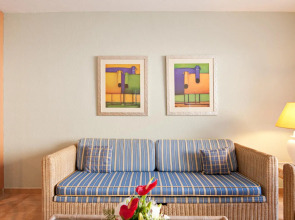 LIVVO Lago Taurito Hotel & Aquapark All Inclusive