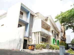 OYO 92863 Hotel Blessing